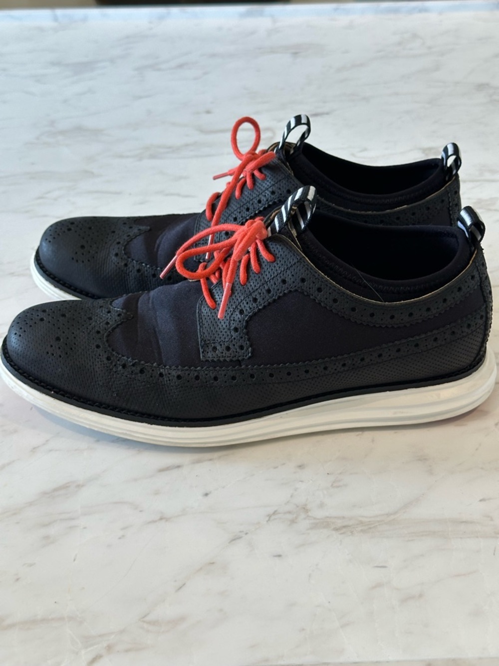 Cole Haan Lunargrand Lunarlon Black Wingtip Hybrid Sneaker Dress Shoes size 9
